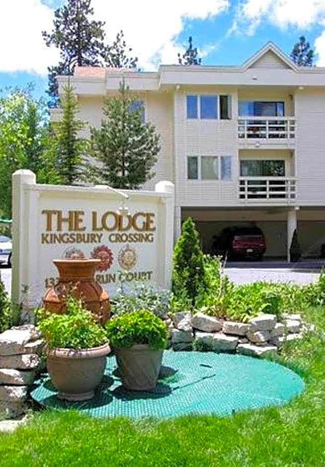 Lodge at Kingsbury Crossing