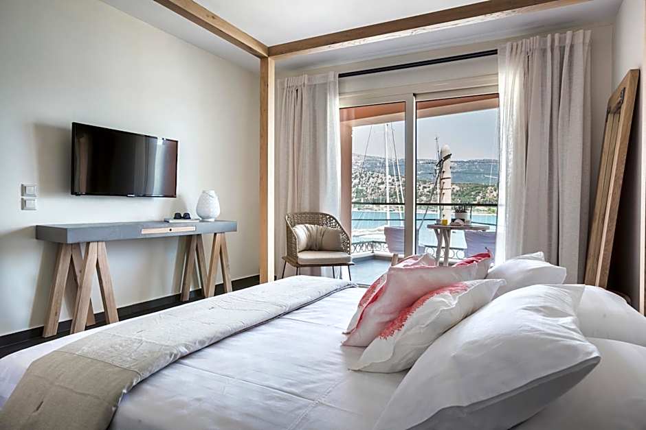 Argostoli Marina Suites
