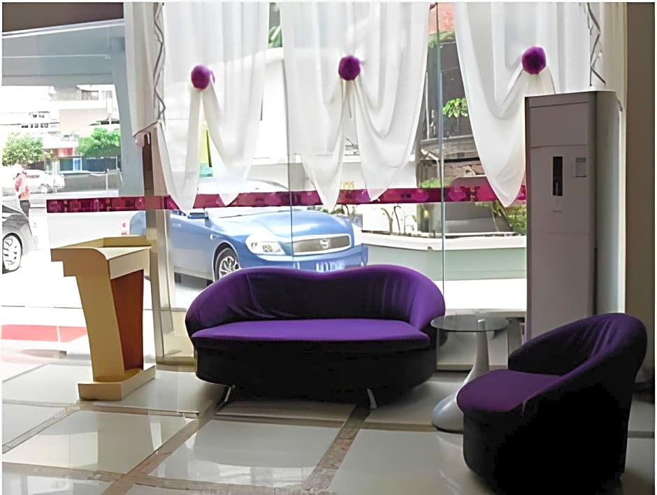 V8 Hotel Xi Cun Branch