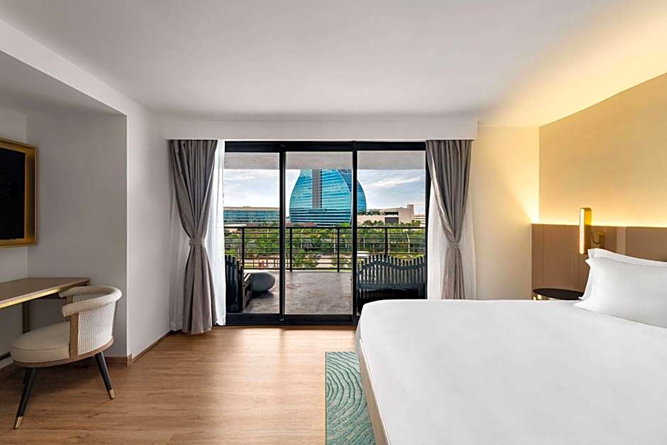 Dolce by Wyndham Hollywood