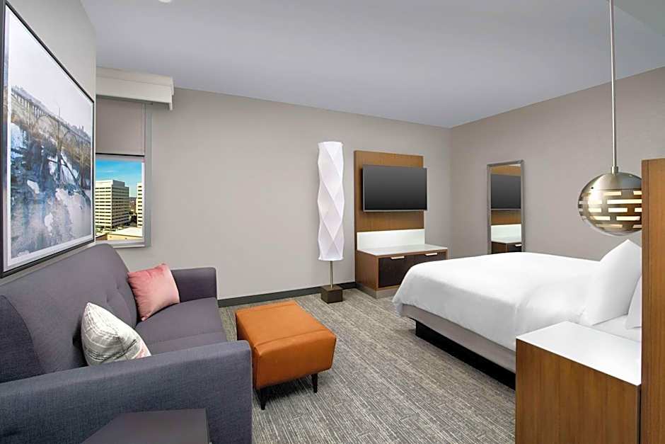 Embassy Suites By Hilton Knoxville Downtown