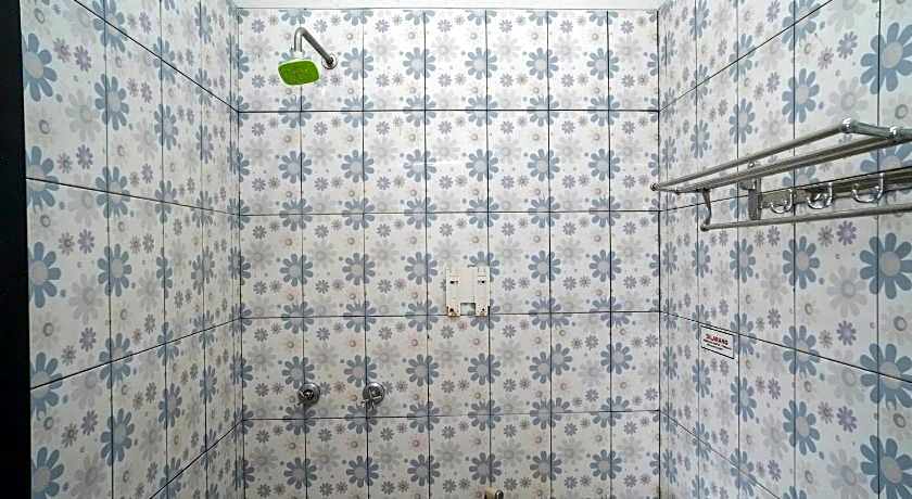 RedDoorz Syariah Near Tugu Dodol Kandangan