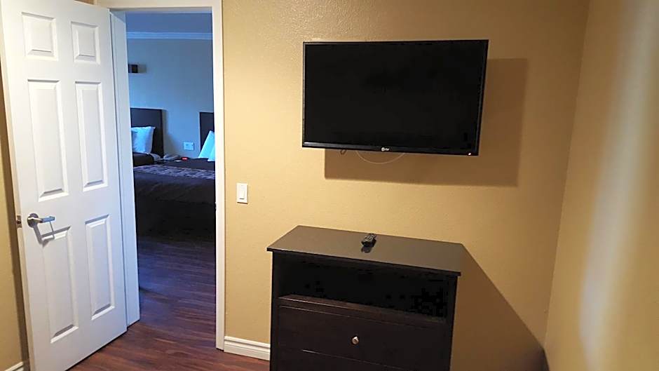 Anaheim Astoria Inn & Suites