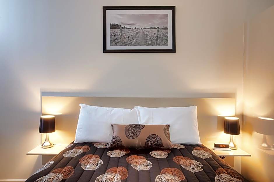 High Street Motor Inn