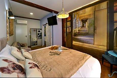 Superior Triple Room with Balcony