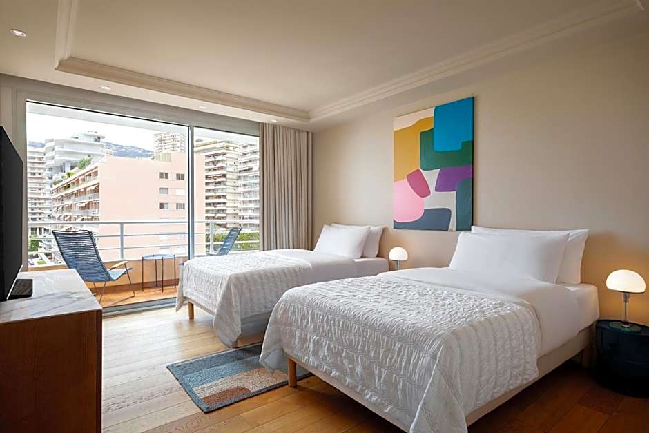 Le Meridien Beach Plaza