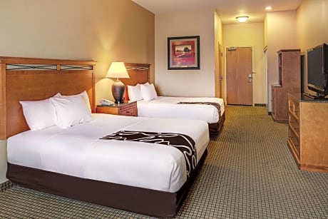 1 King Bed Non-Smoking
