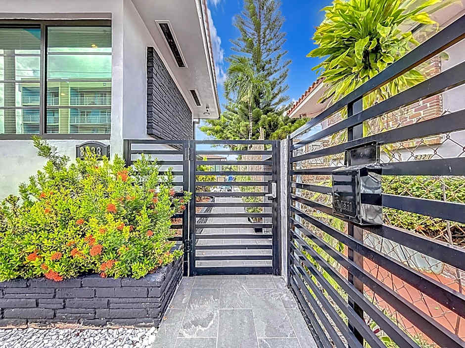 Los Patios Home Suites