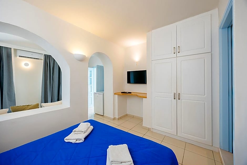 Kastro Suites