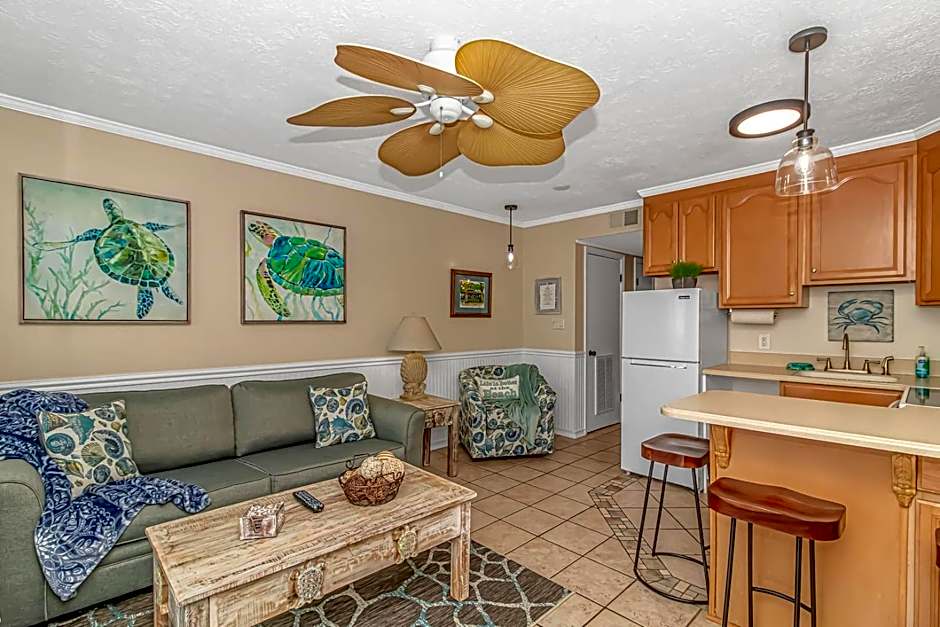 Exceptional Ocean-Pier-Pool Front 1 BR Condo