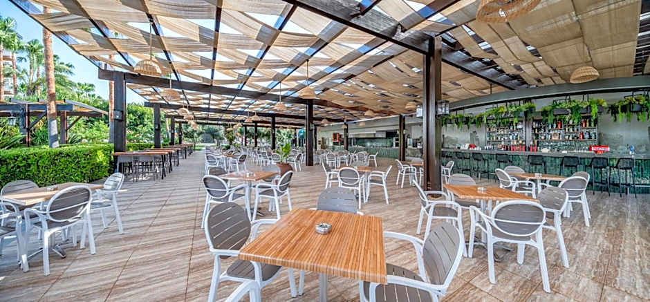 Royal Garden Beach Hotel