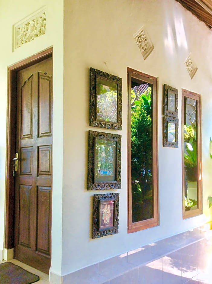 Rumah Irak Et Kadek Bali – Ubud, CO