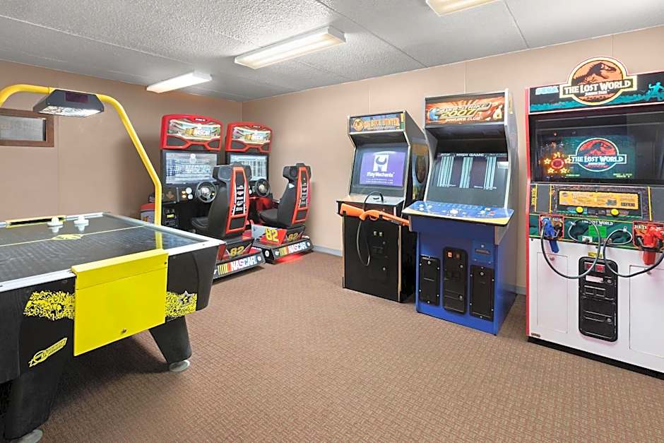 Ramada Hotel & Conference Center by Wyndham Grayling