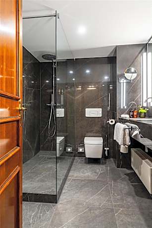 One-Bedroom Superior Double Room