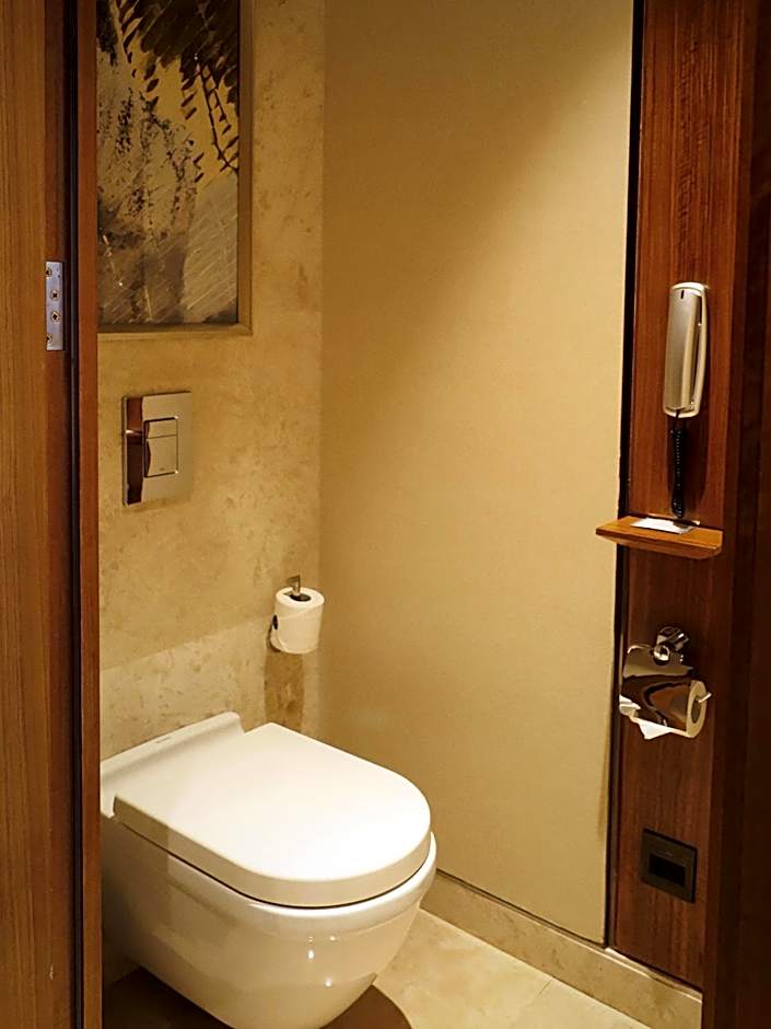 Photo 1 of 1 of Classic 2 Beds, River View