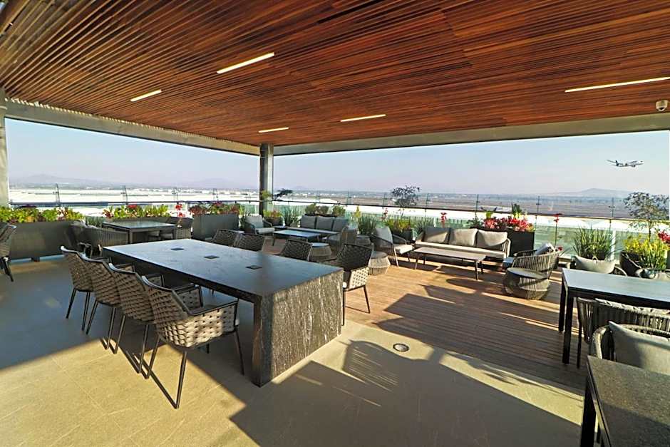 Holiday Inn & Suites - Mexico Felipe Angeles Airport By IHG