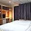 Double D Rooms & Cafe