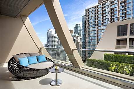 Sindhorn Presidential Suite