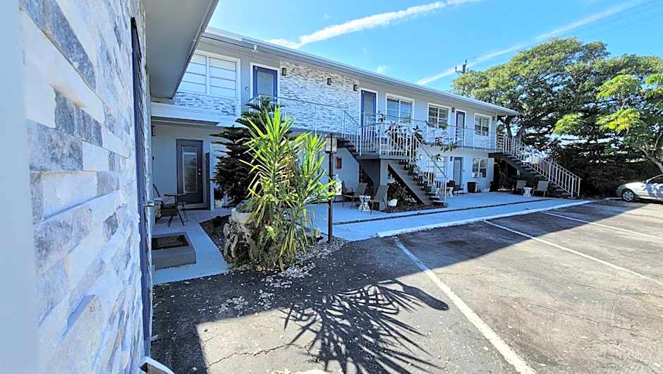 BEACHWAY INN