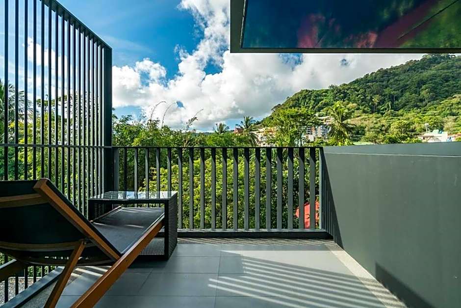 The deck patong 5 Star Apartment 巴东The Deck无边际海景泳池酒店