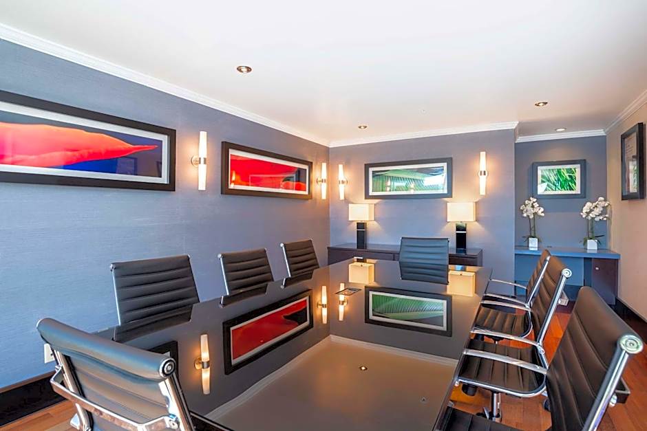 Sandman Hotel Winnipeg Airport