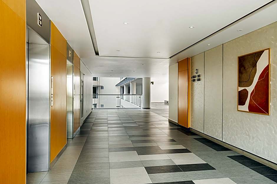 Crescent Residence 1