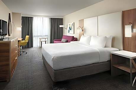 Junior King Suite