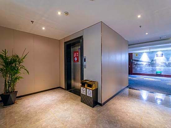 Super 8 Select Hotel