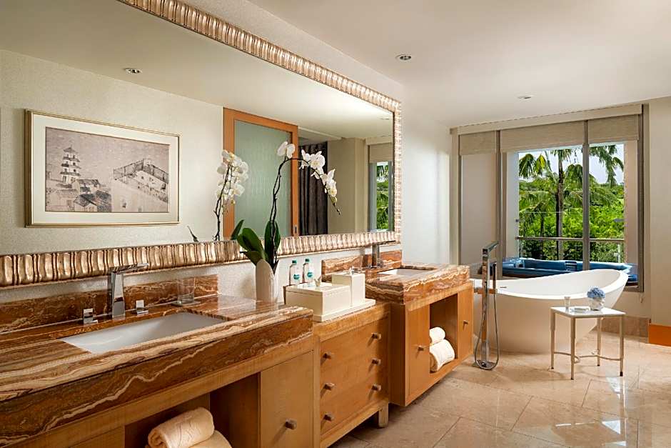 The Mulia