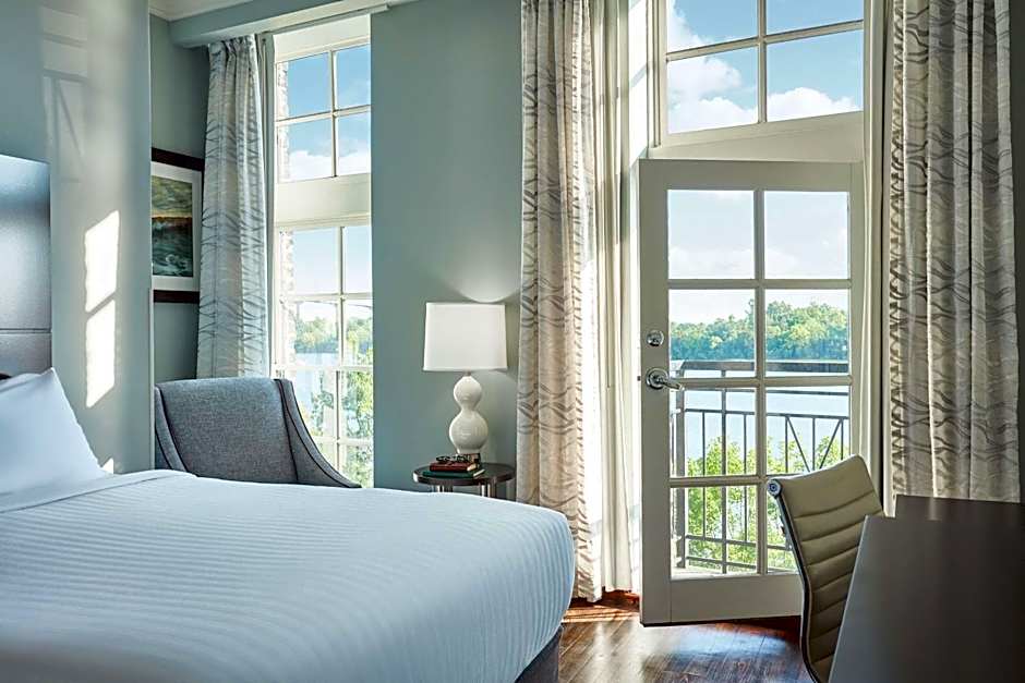 The Cotton Sail Hotel Savannah - Tapestry Collection by Hilton