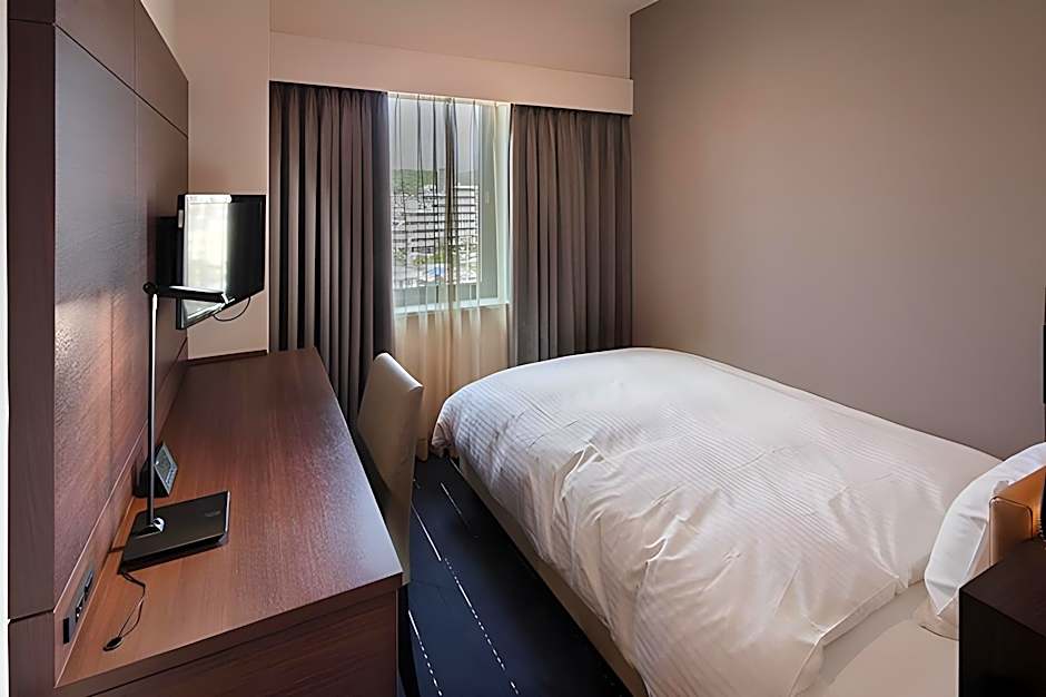 Shin Iizuka Station Hotel