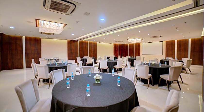 Goldfinch Hotel Mumbai