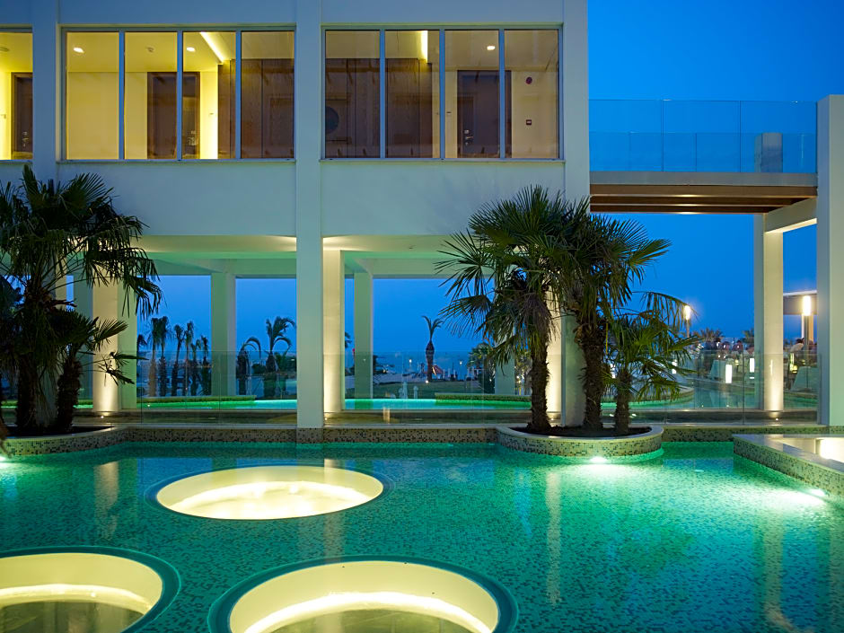 Sunrise Pearl Hotel & Spa