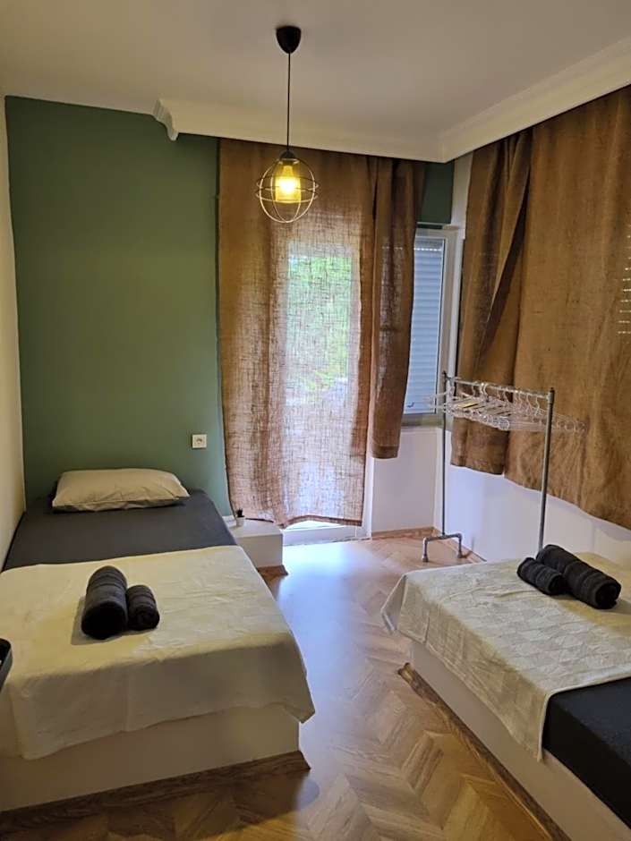 El Mundo Suites