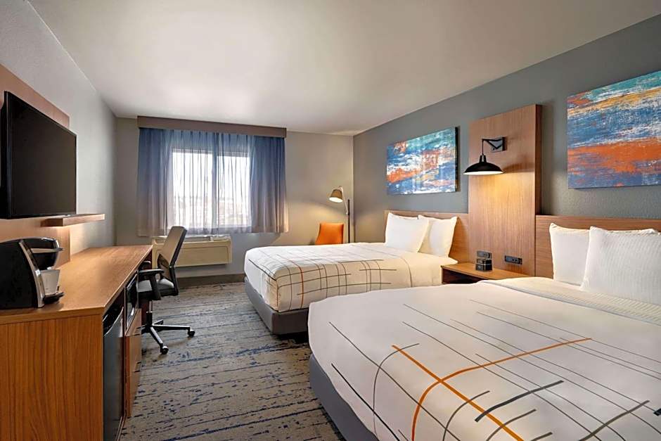 La Quinta Inn & Suites by Wyndham Springfield