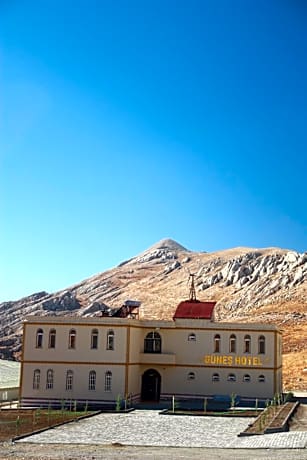 Sunrise Nemrut Güneş Motel