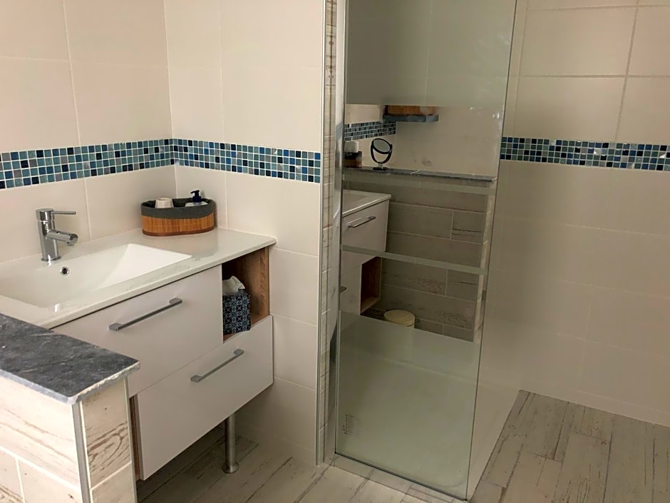 Lily's Rooms – Mulsanne, AR