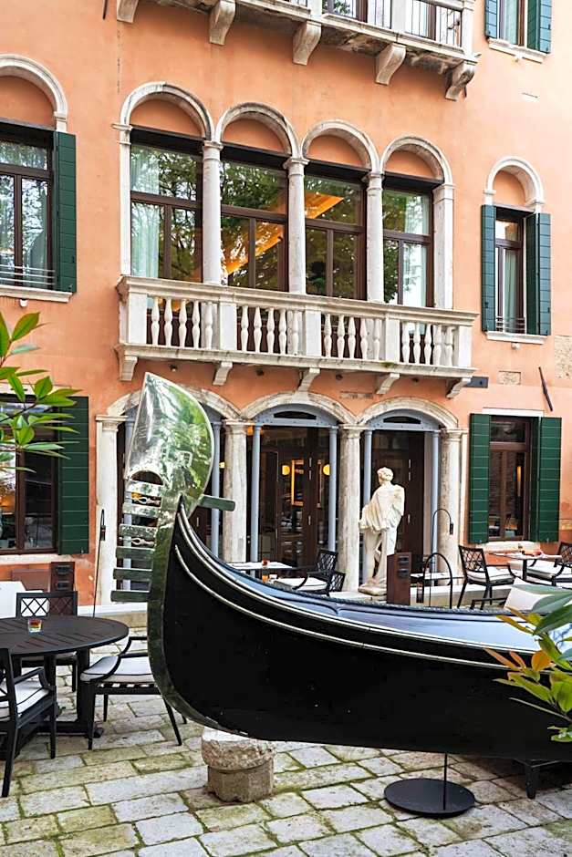 Radisson Collection Hotel, Palazzo Nani Venice