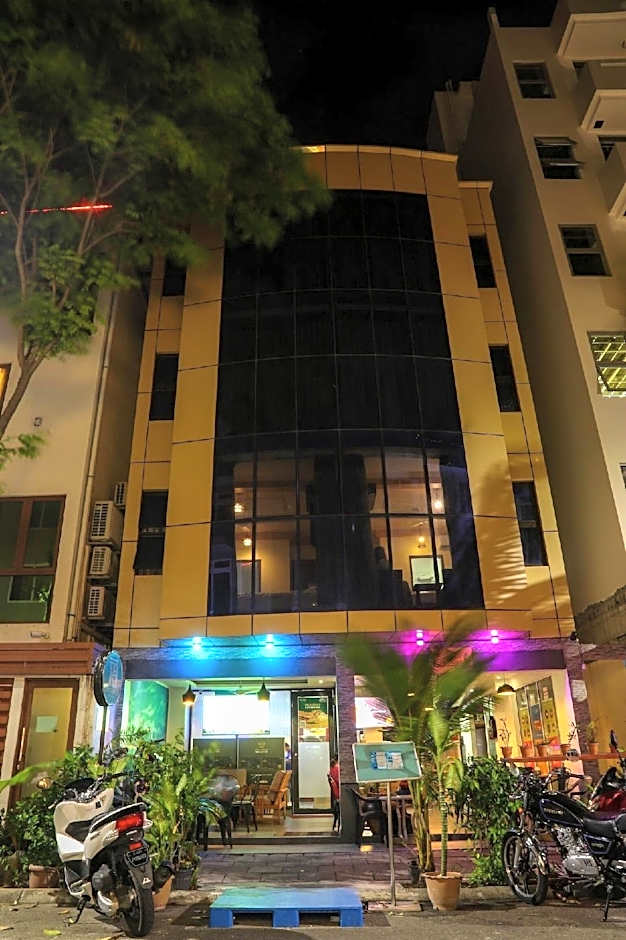 Turquoise Residence by UI