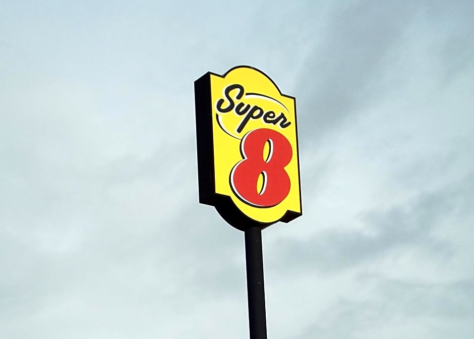 Super 8 by Wyndham Elko