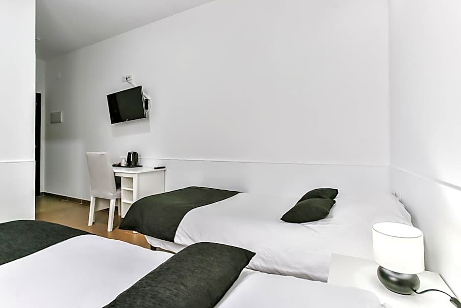Laramond Barcelona Rooms