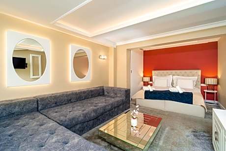 Deluxe Two-Bedroom Apartment with Tsarevets view - Free Spa Access