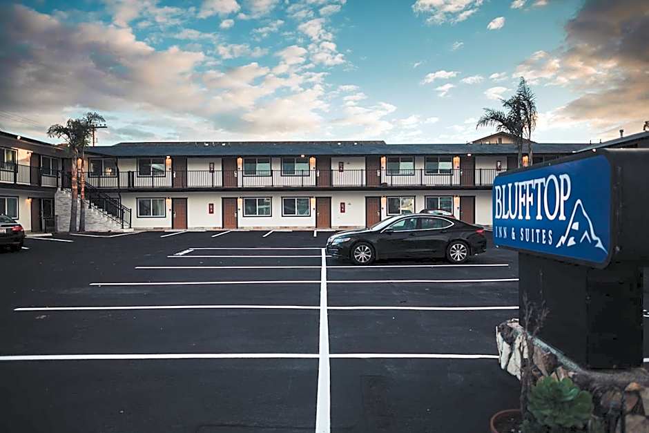 Blufftop Inn & Suites - Wharf/Restaurant District