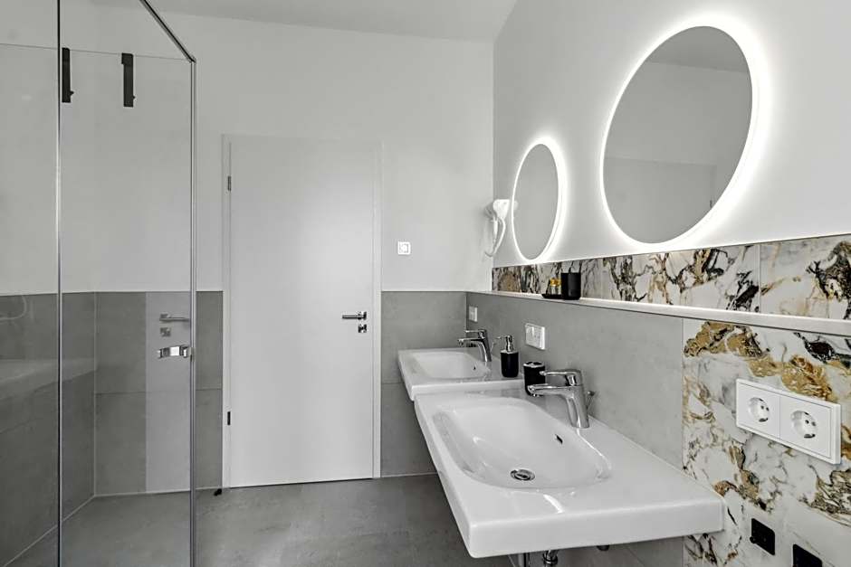 SUITE4ME - Moderne Apartments I Küche I Balkon I Waschmaschine