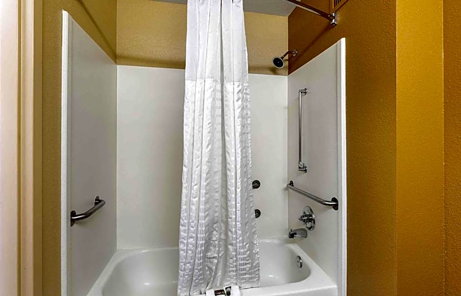 Extended Stay America Suites - St. Louis - Westport - Central