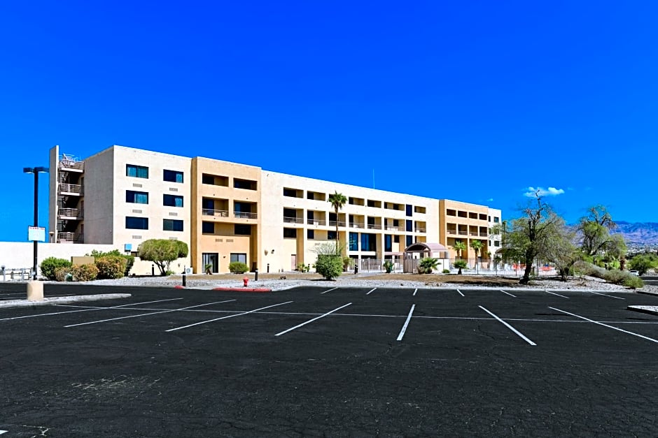 Studio 6 Suites Lake Havasu City, AZ