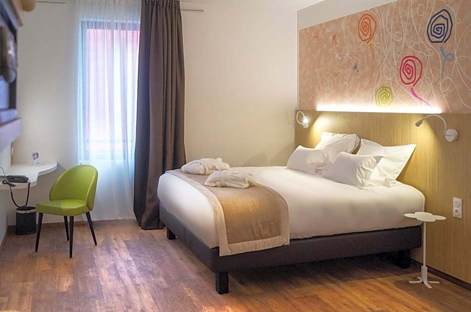 Kyriad Prestige Amiens Poulainville - Hotel and Spa