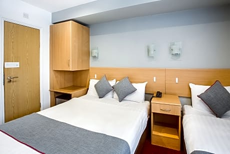 Deluxe Triple Room