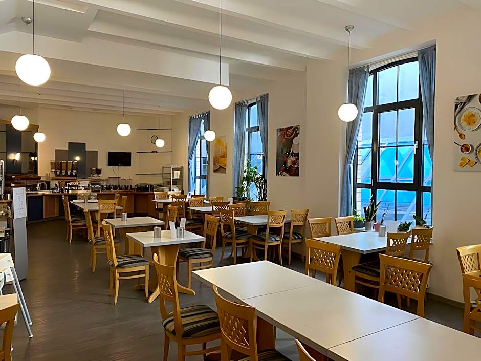 Opera Hotel Koln