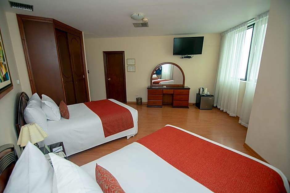 Miraflores Colon Hotel